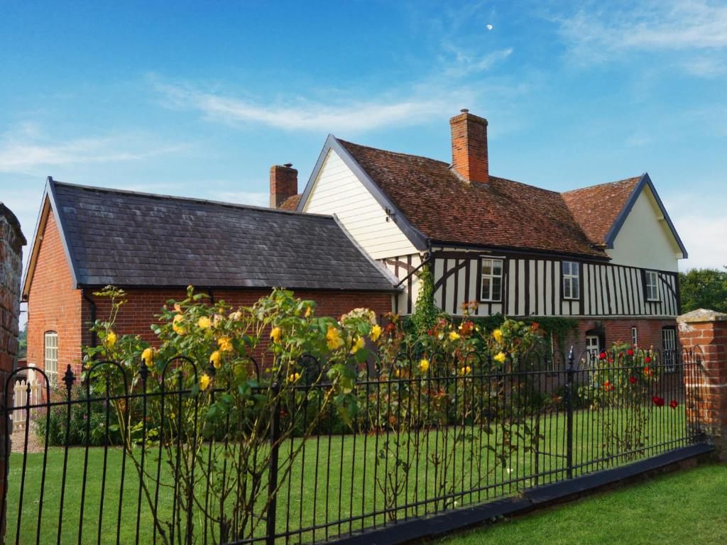 Knights Farm, Ipswich