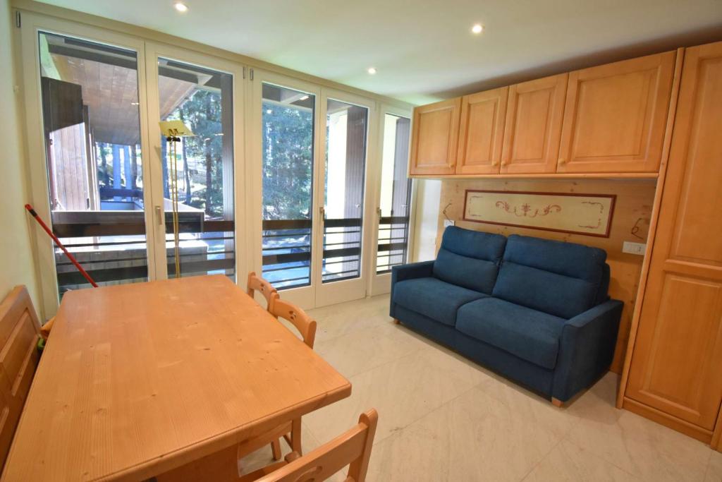 Shared lounge/TV area