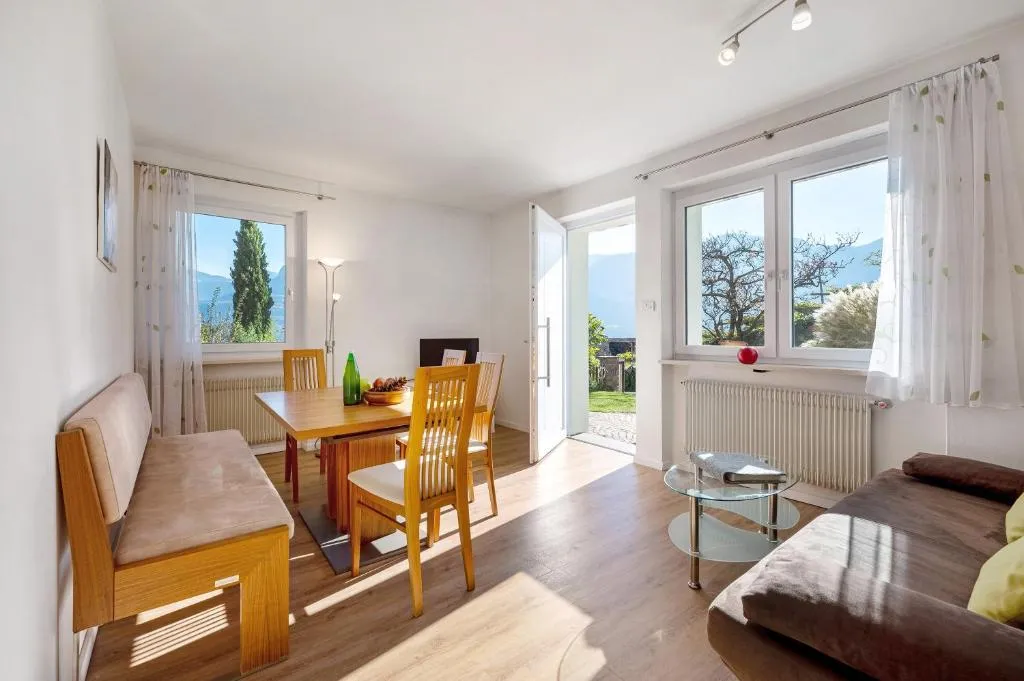 Apartment Rungg, hotel in Termeno