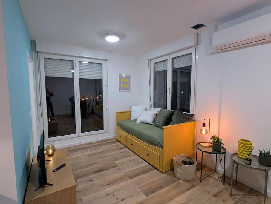 Appartement moderne avec terrasse et vue panoramique - 3