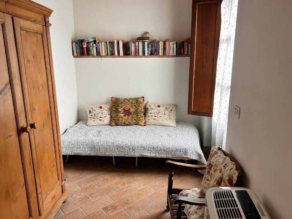 2Bed-Restored FarmHouse-San Gimignano-Pool - 4