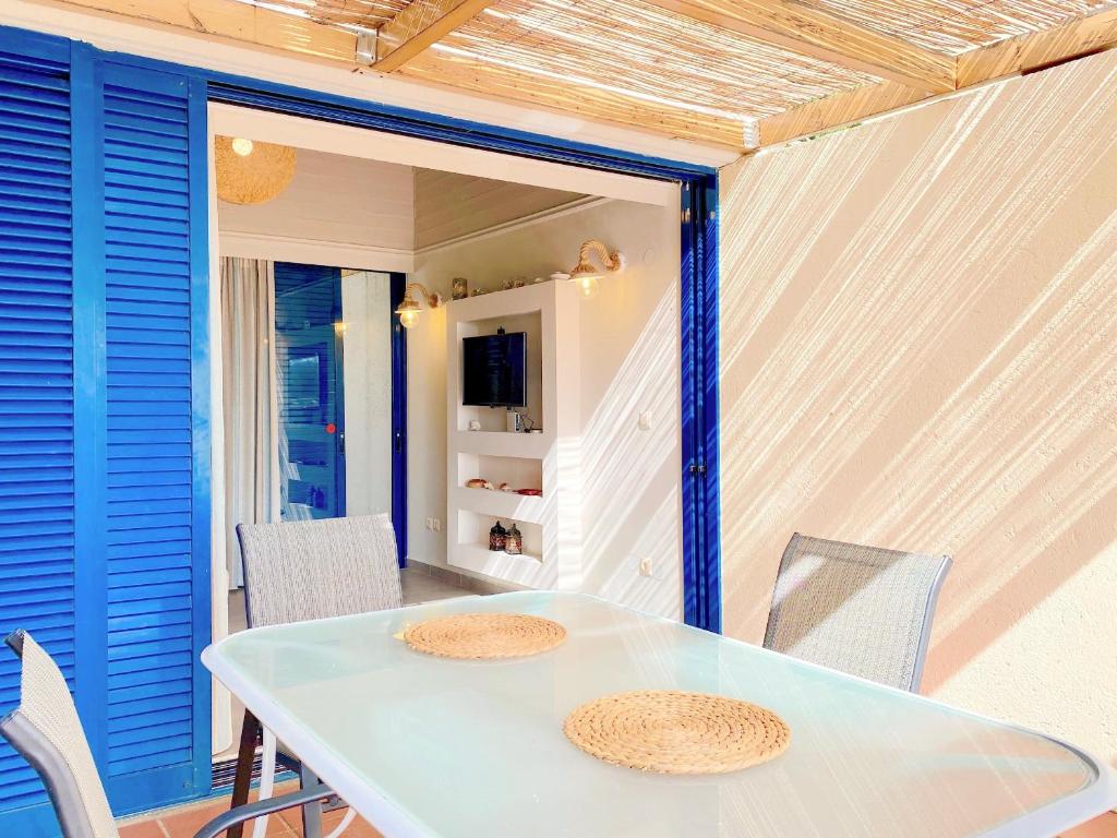 Barbati Gamma MiniVilla バルコニー/テラス