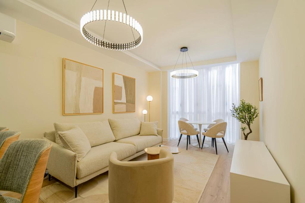 INMálaga Uncibay 3, Малага