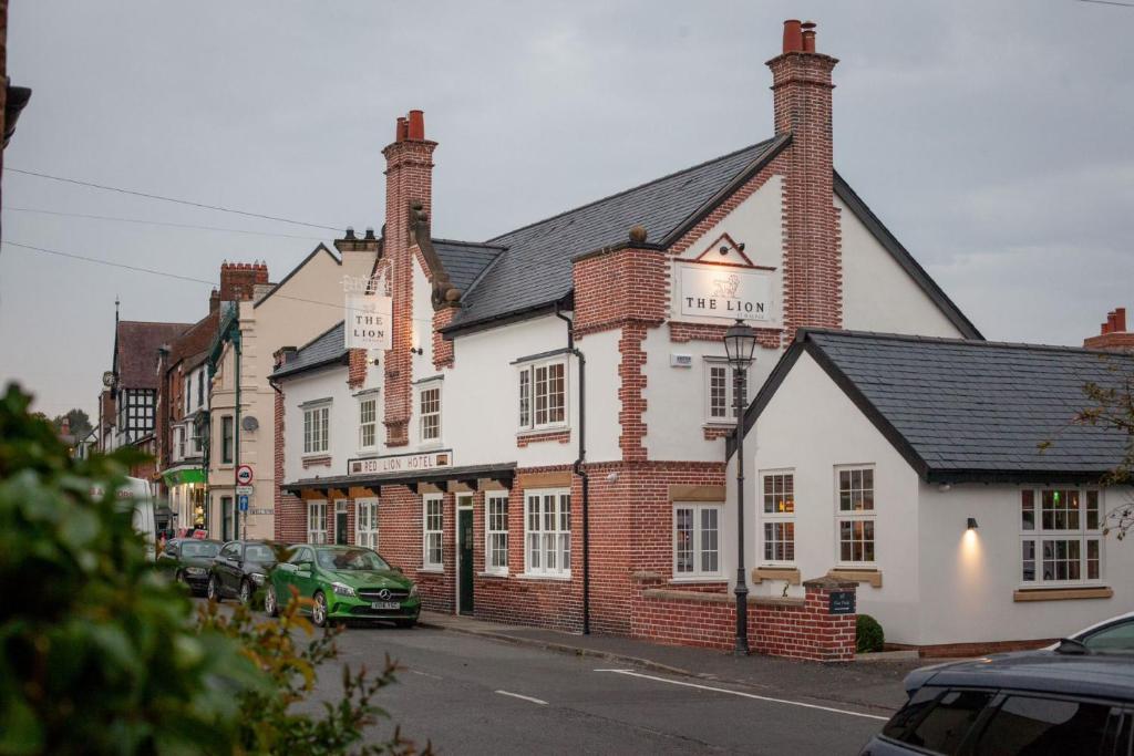 The Lion at Malpas, Malpas