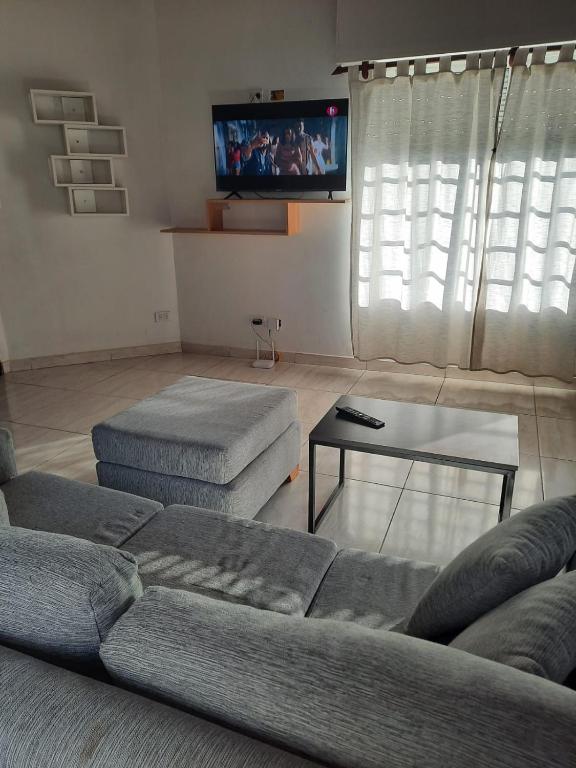 Necochea-Casa para hasta 4 personas! - 3