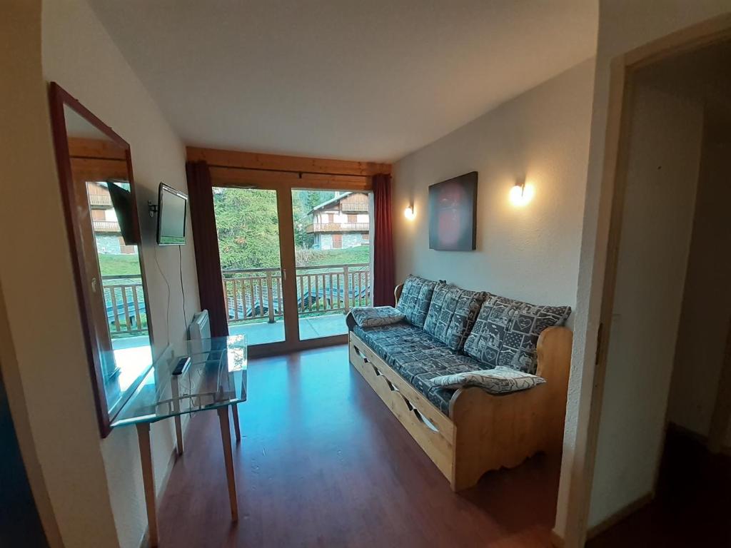 Appartement 3 pièces proche télécabine, 2 chambres, skis aux pieds, parking offert - FR-1-561-135 - 3