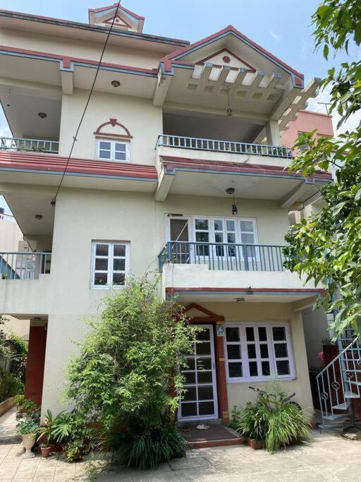 Tranquil Kathmandu Apartment in Maharajgunj — photo 3