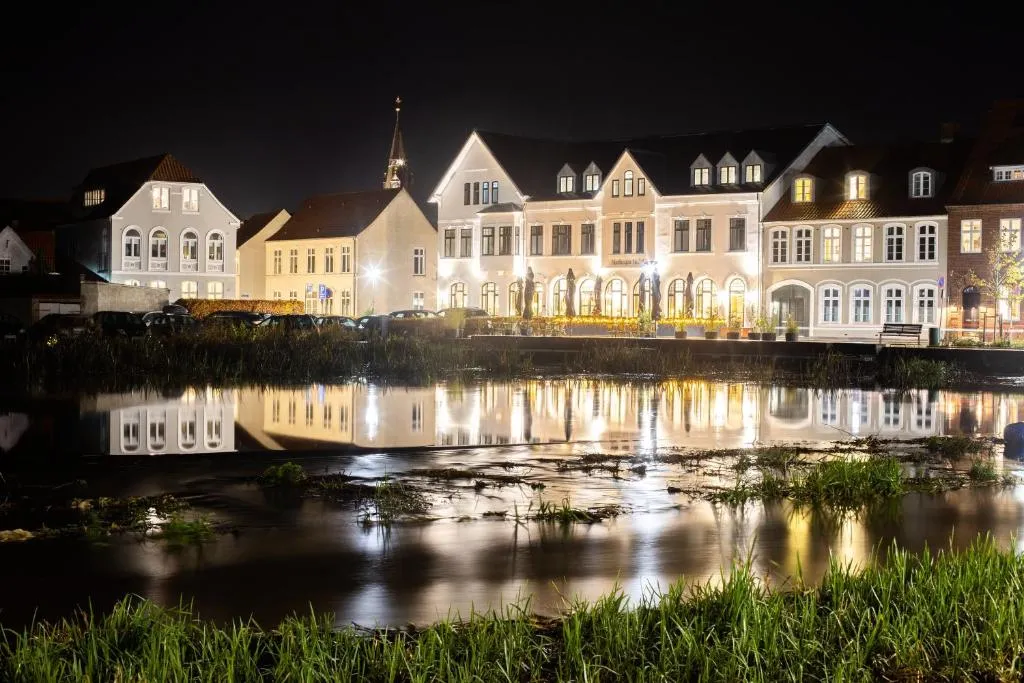 Hostrups Hotel，位于岑讷的酒店