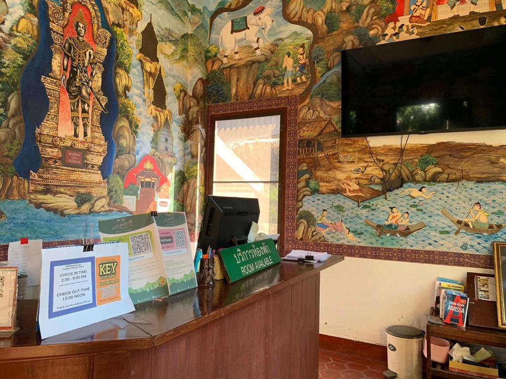 Lobby, Golden Triangle Palace in Chiang Rai