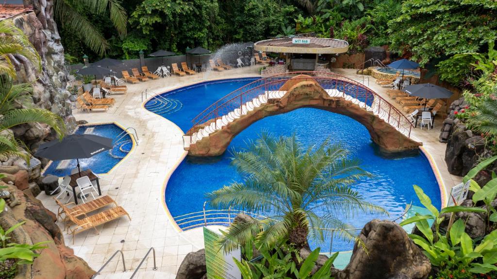 Great swimming pool