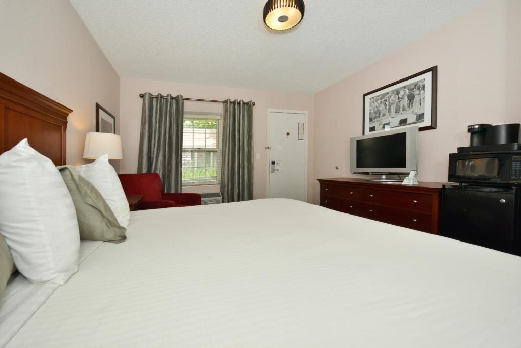 Best Western Route 66 Rail Haven Hotel photo