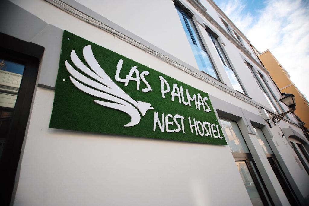 Las Palmas Nest Hostel - 2