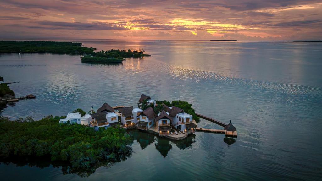 Islawa Soy Local - Isla Privada - 1