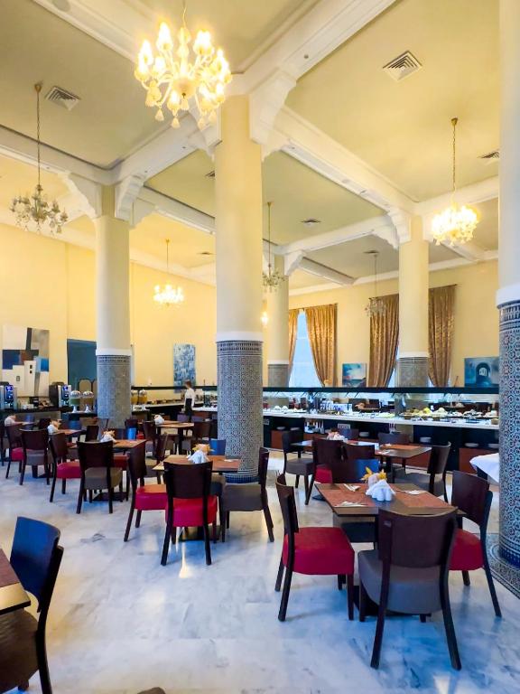Restaurant, Grand Mogador Sea View & Spa in Tangier