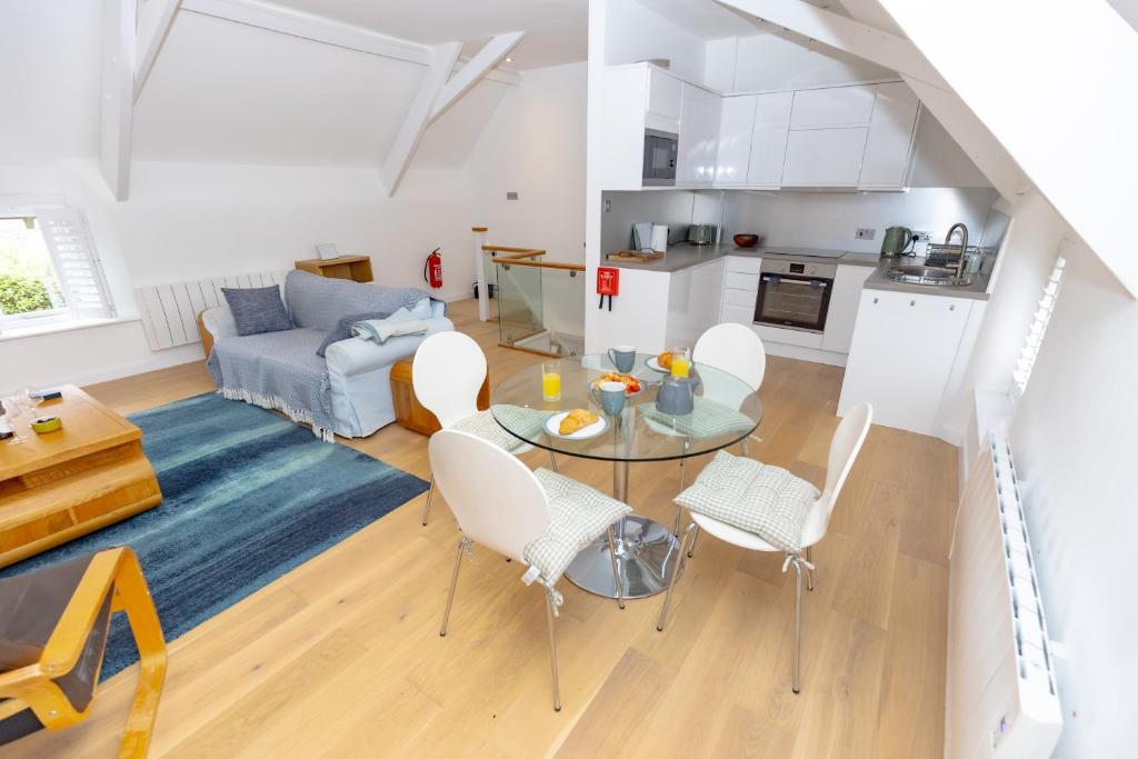 The Hayloft, Noss Mayo, Plymouth