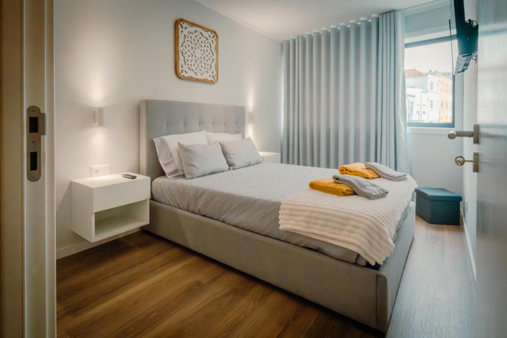 The Cale - Antero de Quental - 12, Porto