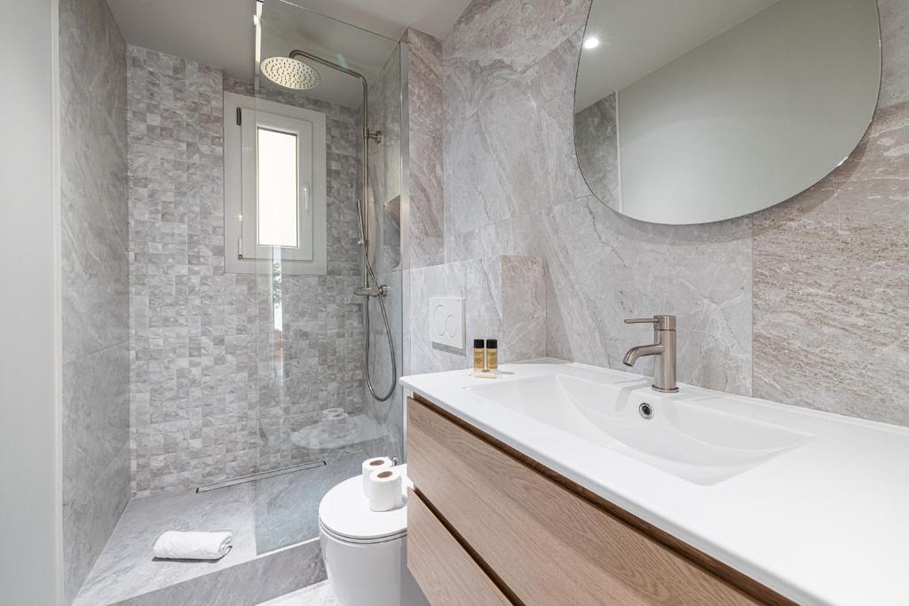 10 AMIRAL 201 - Magnifique apt - 2 chambres - Centre-ville - 5