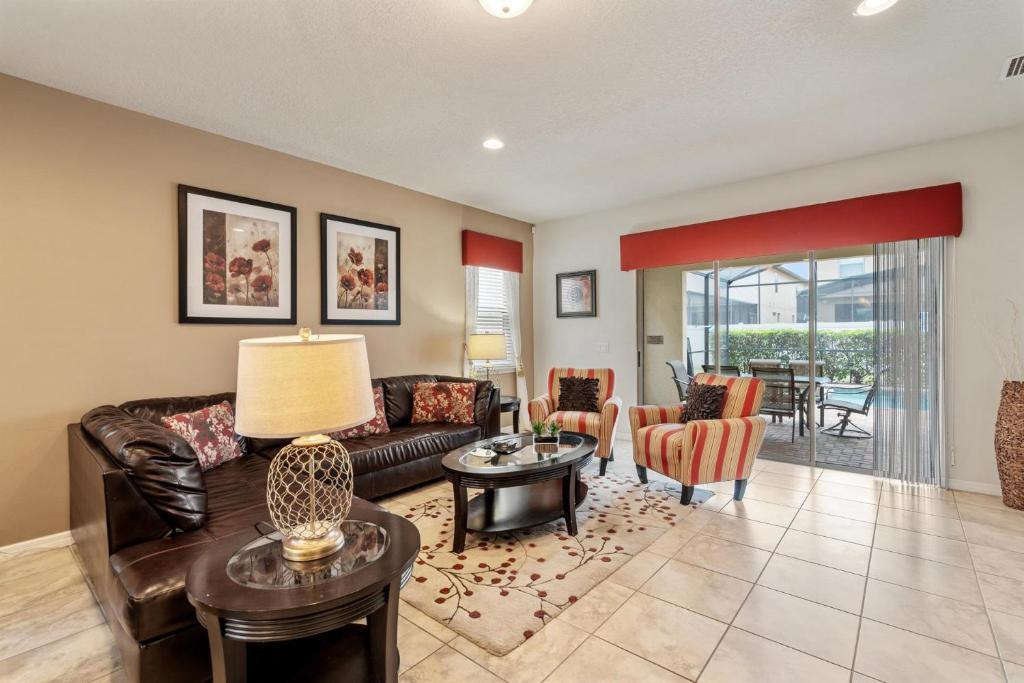 2104 Rome, Kissimmee