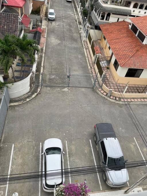 Apto #18 con Hermosa Vista piso 3 - 5