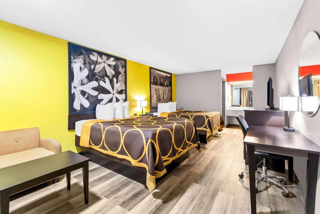 Super 8 by Wyndham Paragould, Paragould