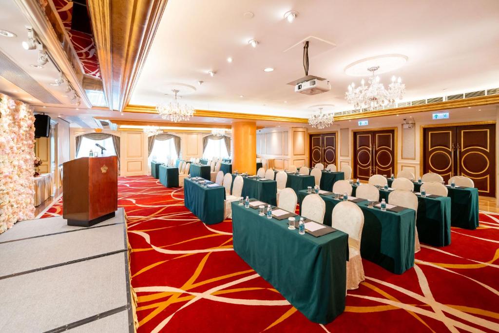 Tárgyalóterem/bálterem