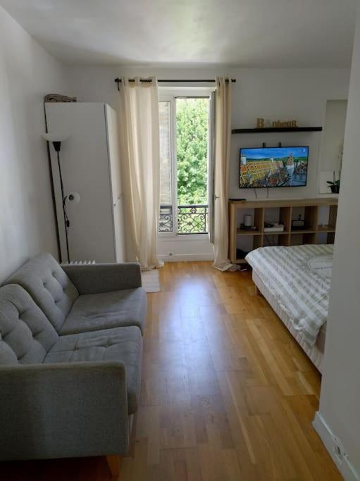 Beau studio dans une rue calme, Boulogne-Billancourt