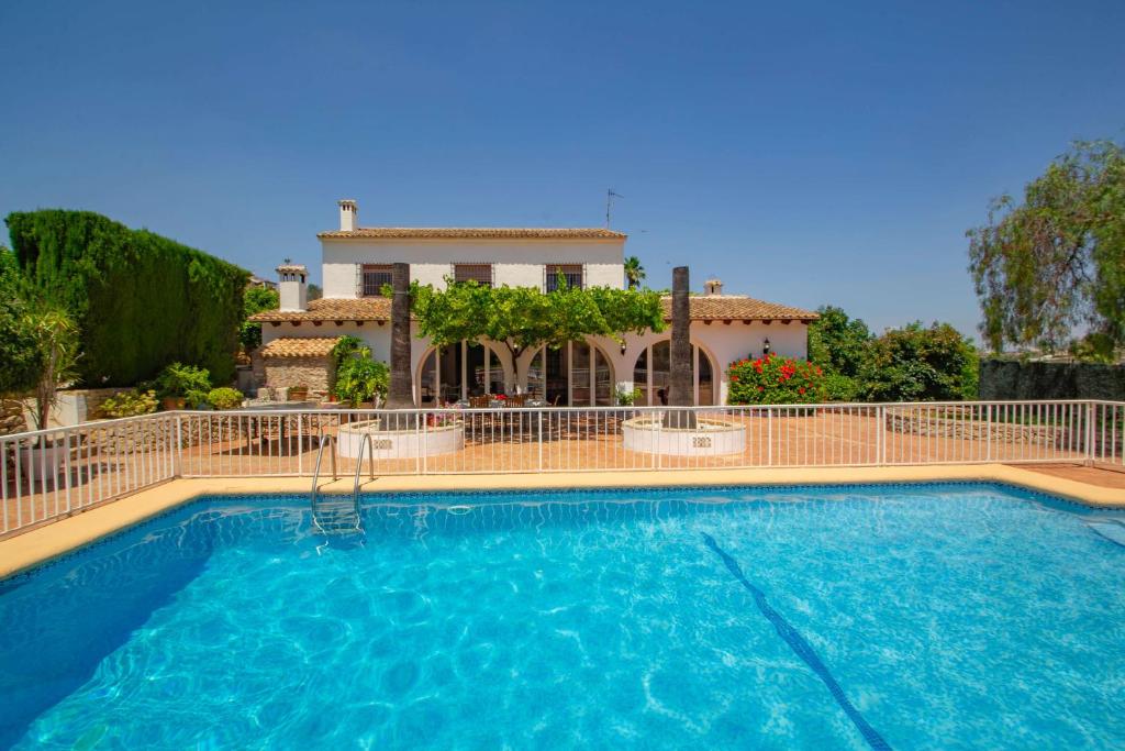Villa Rocky - Plusholidays - 1