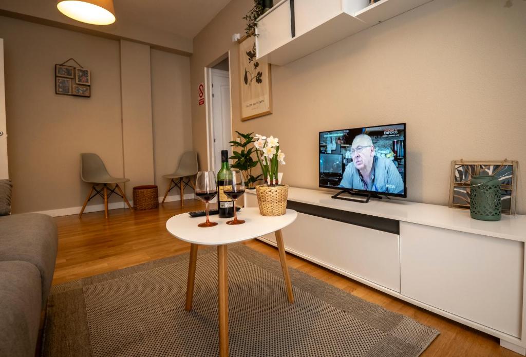 Santiago Tower Aire Ac casco antiguo By Apartamentos Logrono - 5