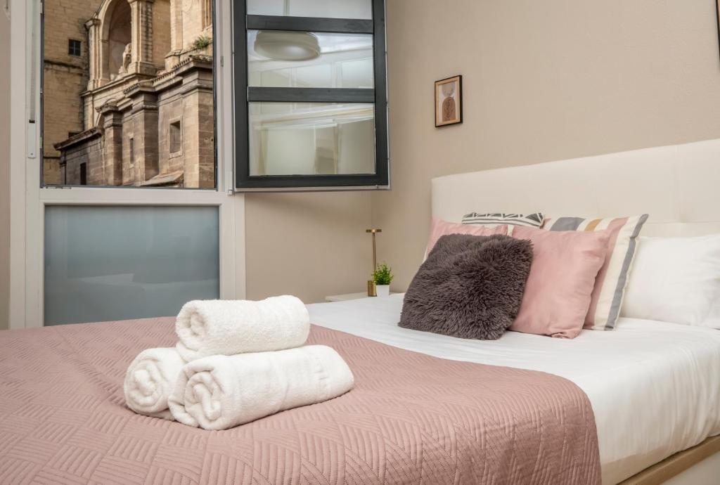 Santiago Tower Aire Ac casco antiguo By Apartamentos Logrono - 2