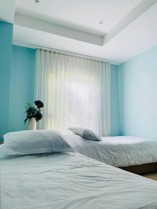 Modern Comfort - Spacious 2BR in Walled City - 4