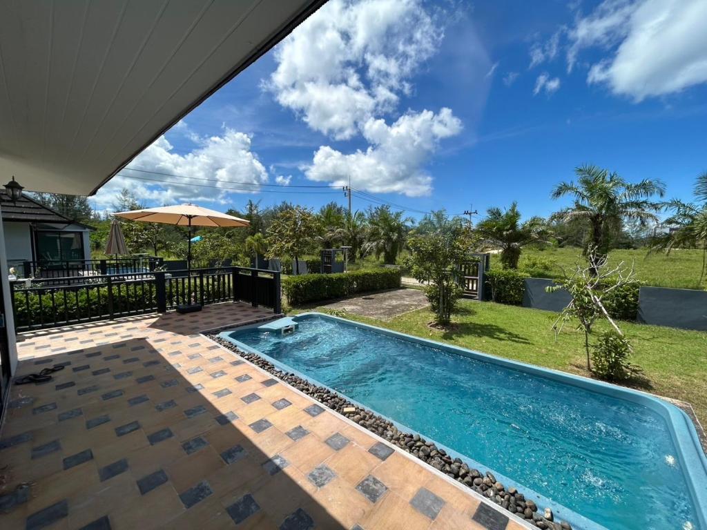 ザ ヒップ リゾート アット カオラック【ペット可】 (The Hip Resort @ Khao Lak)