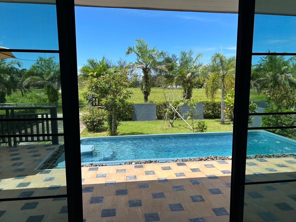 ザ ヒップ リゾート アット カオラック【ペット可】 (The Hip Resort @ Khao Lak)