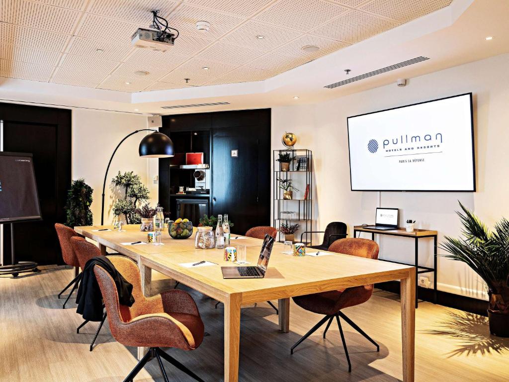 Paris Pullman Paris La Defense Hotel Additional