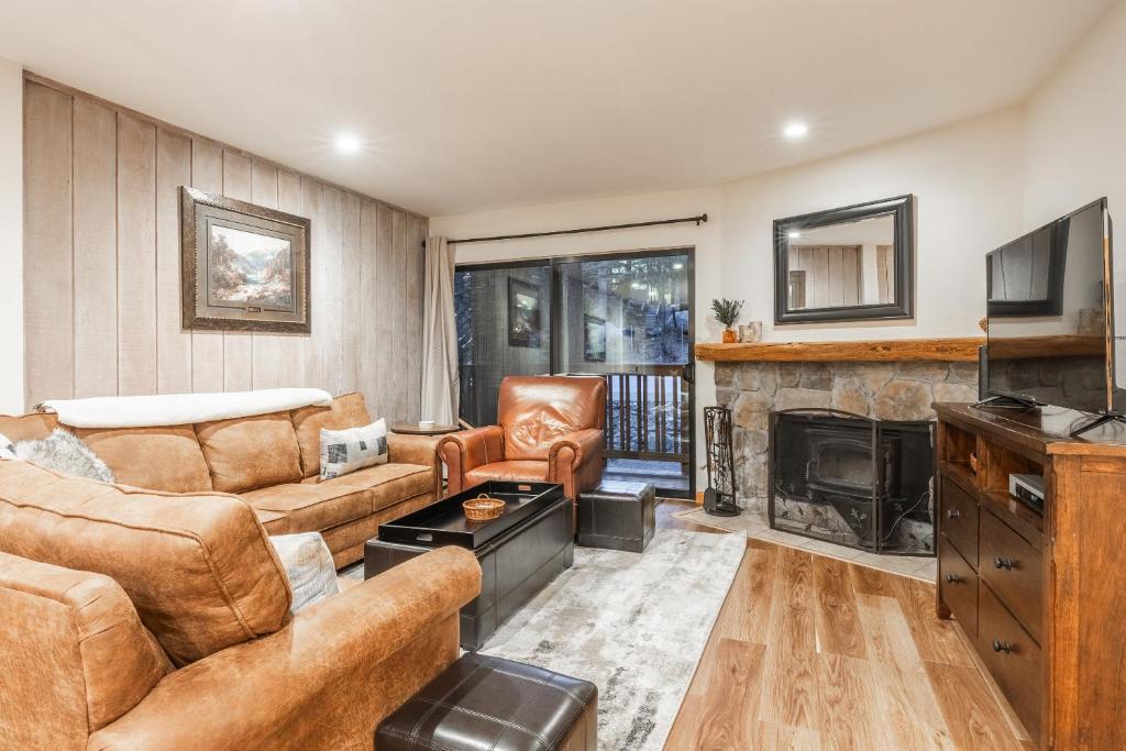 Summit #269 - 2 Bedrm 2 Bathrm Condo - Walk To Eagle Lodge Lifts, Mammoth Lakes