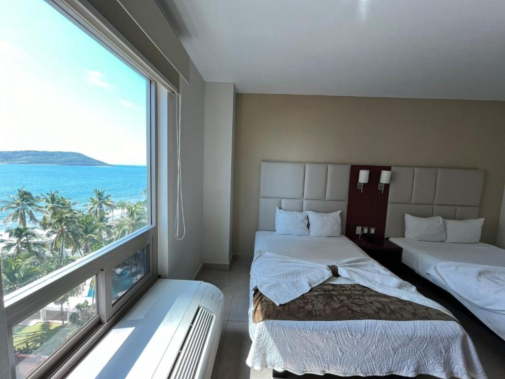 Hotel Ave Inn Mazatlán - 2