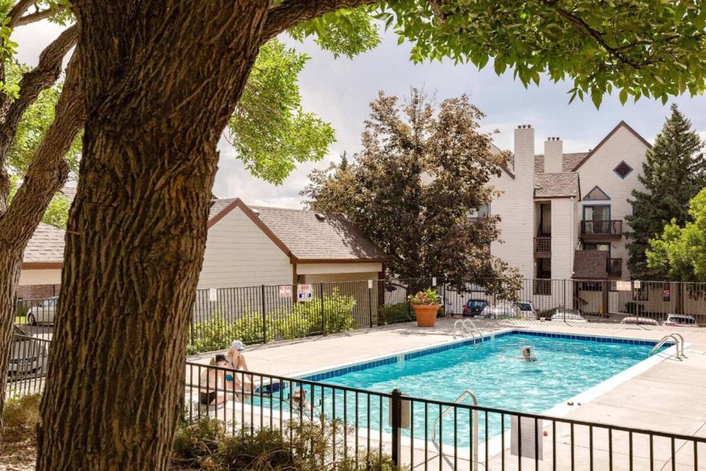 Code & Comfort | Boston Commons, Englewood