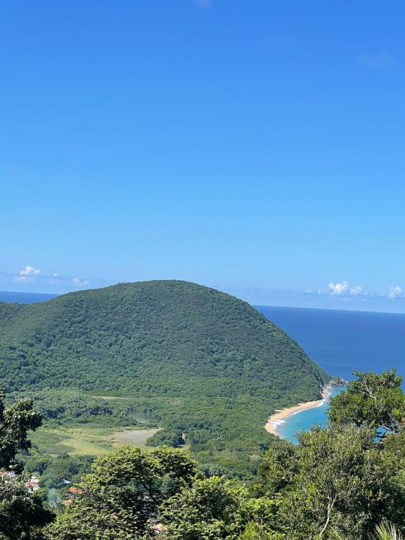 Valériane superbe studio vue panoramique grande anse, Deshaies
