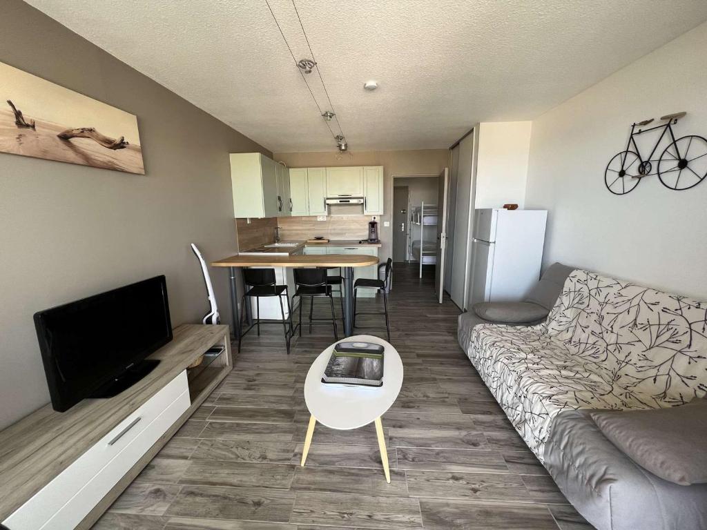 Studio avec Piscine, Parking, Clim, Plage à 50m - FR-1-702-69 - 4