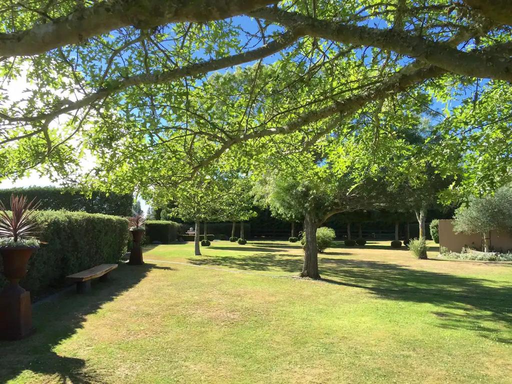 Swallow Gardens, Swannanoa