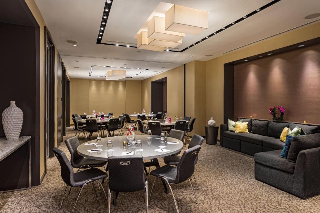 Tárgyalóterem/bálterem