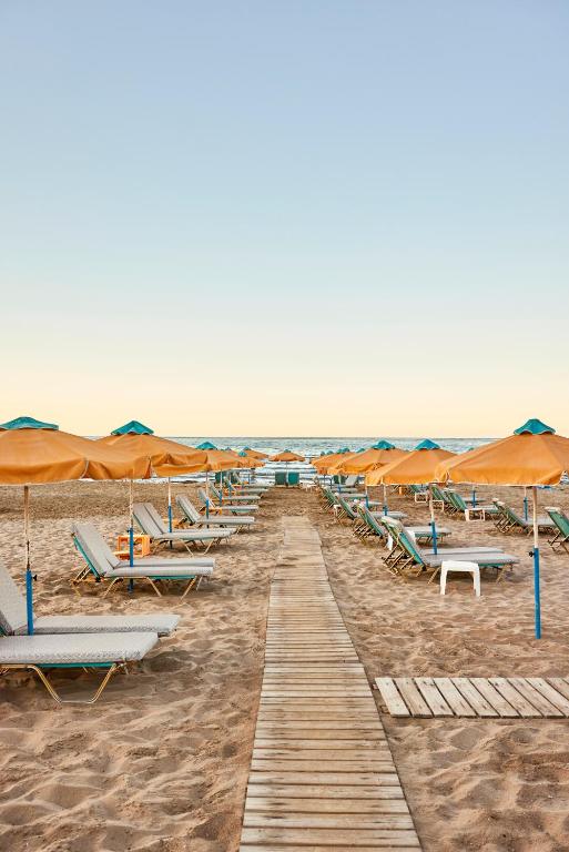 Vlachakis Hotel — Beach in Stalida