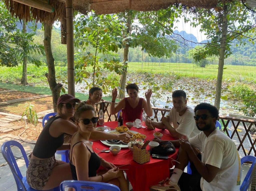 TAM COC LACASA HOMESTAY