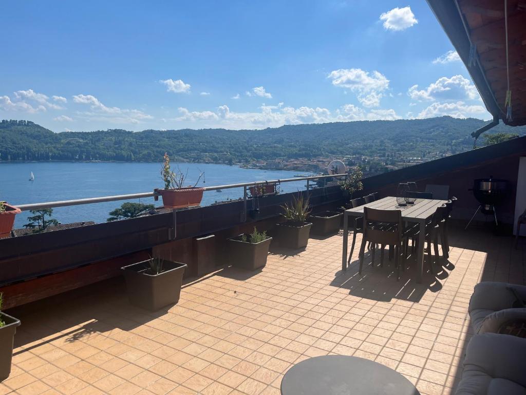 Attico Ai Colli, Salò