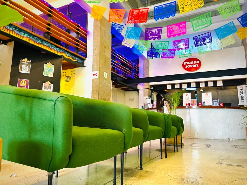 Hostel Mundo Joven Catedral - 3