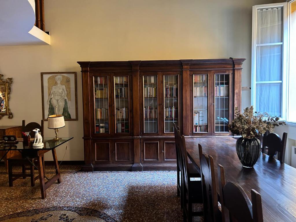 Bologna Medieval Art Loft - 2
