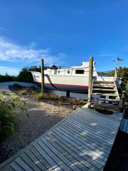 Tata Sails - 200m walk to beach, Tata Beach