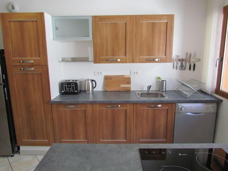 Maison de Bergers, Cyclist & Ski Friendly Town House, WIFI, Secure Bike Store - 4