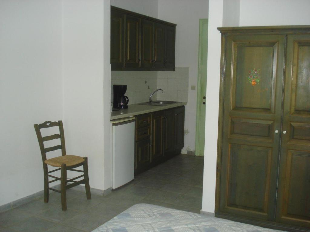 Nikola's Farmhouse photo
