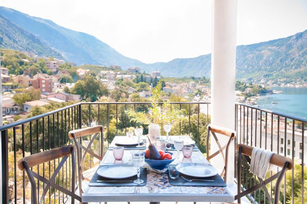 CICADA SEA VIEW, 2-BD APARTMENT, Dobrota - 3