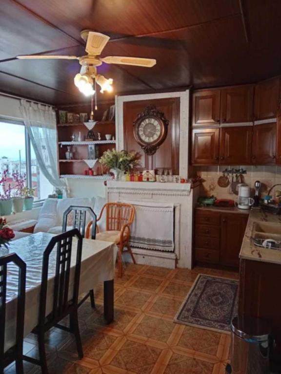 Βόλος περιοχή Aγ Κωσταντίνος Ρετιρέ 3 κρεβατ με θέα το Πήλιο, Volos